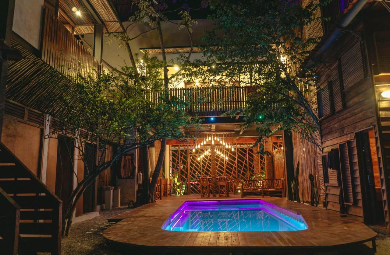 Aldea Tzunun Hotel Tulum Pueblo Buitenkant foto